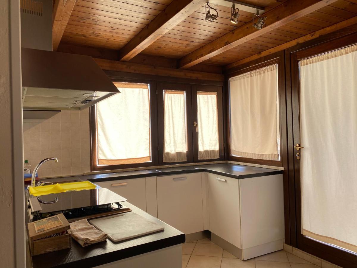 شقة Mansarda Con Terrazzo تراباني المظهر الخارجي الصورة