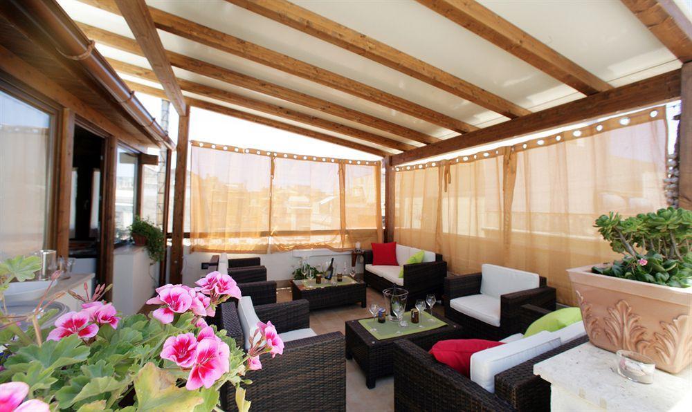 شقة Mansarda Con Terrazzo تراباني المظهر الخارجي الصورة