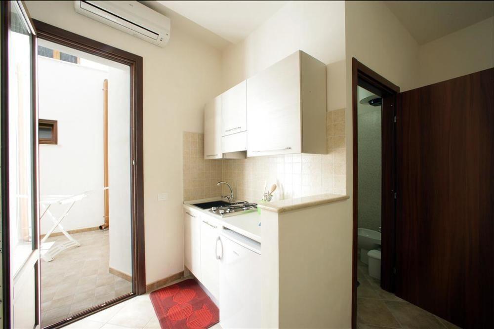 شقة Mansarda Con Terrazzo تراباني المظهر الخارجي الصورة