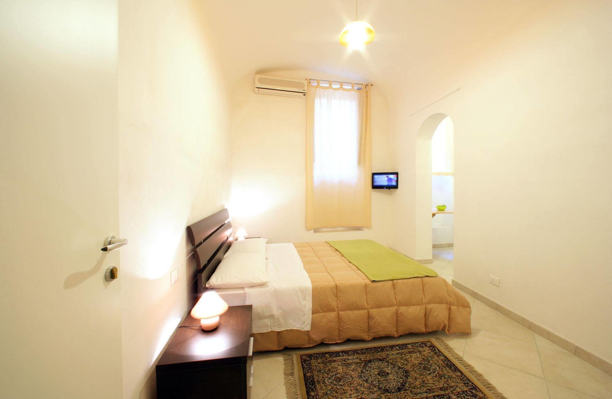 شقة Mansarda Con Terrazzo تراباني المظهر الخارجي الصورة